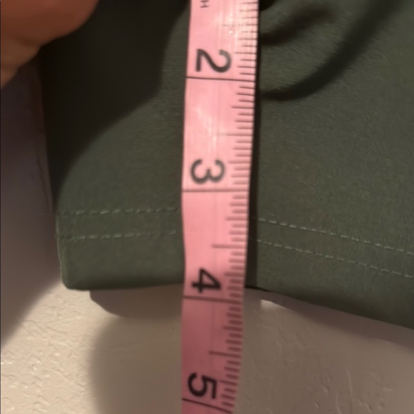 lululemon athletica Olive Athletic Shorts Medium - Picture 5 of 9
